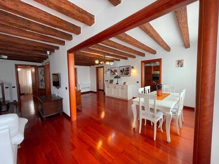 Appartamento con 6 locali in vendita in Corso del Popolo, Centro Storico, Chioggia