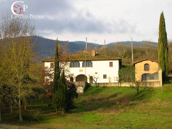 Casa con 6 locali in vendita in località Le Valli, Palazzolo, Figline e Incisa Valdarno