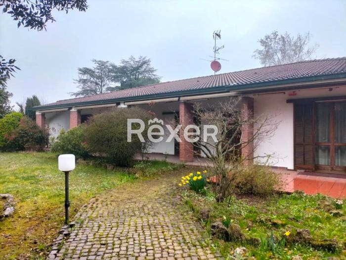 Casa con 6 locali in vendita in Via Roma, Centro, Torricella Verzate
