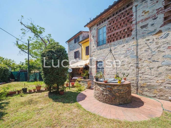 Casa con 6 locali in vendita in Via dei Francesconi, Massa Macinaia San Leonardo, Capannori