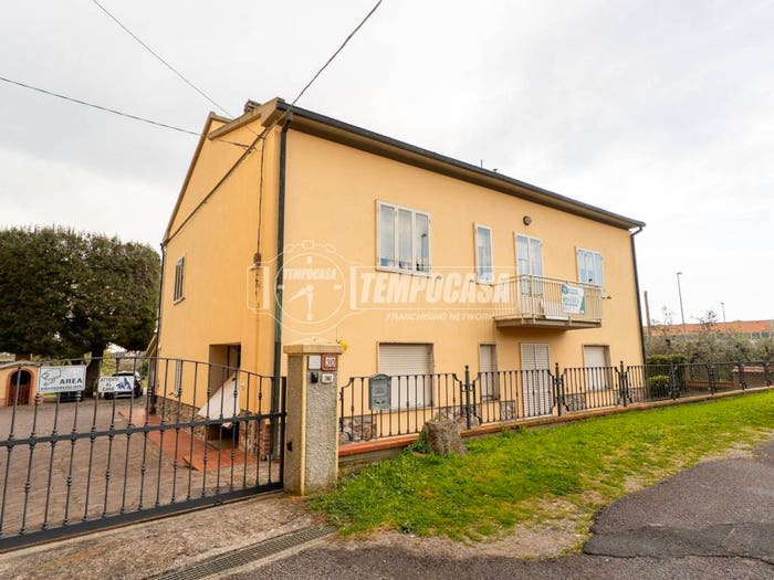 Casa con 5 locali in vendita in Via Suveretana, Campiglia Marittima
