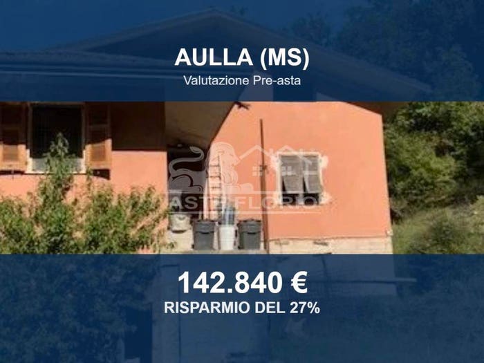 Casa con 6 locali in vendita in via Calamazza, Albiano Magra, Aulla