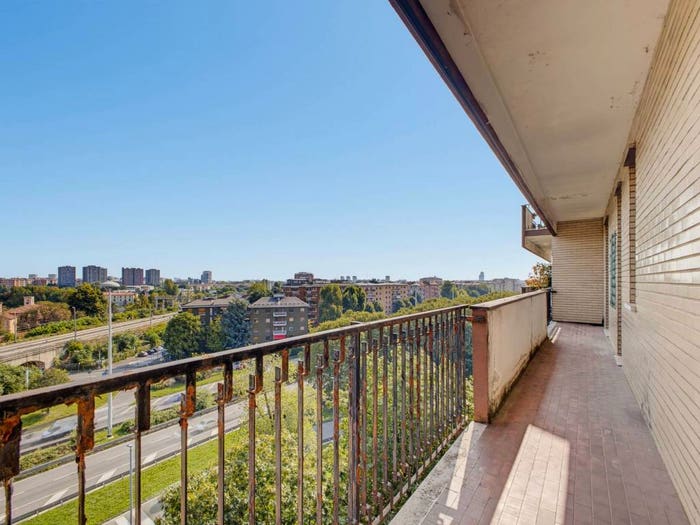 Appartamento quadrilocale in vendita in Via Cannero, Dergano, Milano