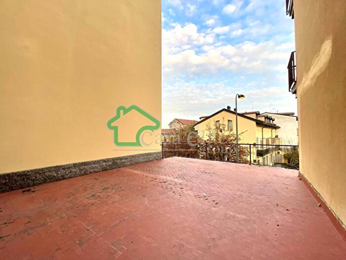 Appartamento bilocale in vendita in Viale Savoia, Città Bassa Laghi, Lodi