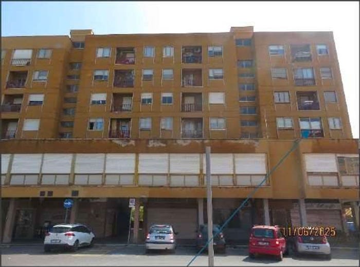 Appartamento con 6 locali in vendita in PIAZZA UGO LA MALFA, Centro, Cisterna di Latina