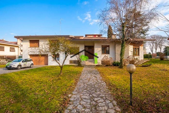 Casa con 6 locali in vendita in Via Vittorio Emanuele, Centro, Maniago