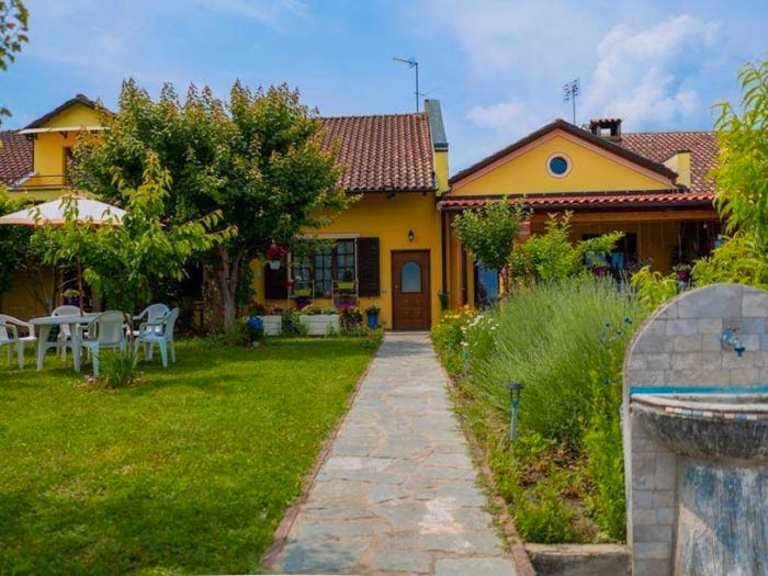 Casa con 6 locali in vendita in STRADA BOSCHETTO, Quargnento