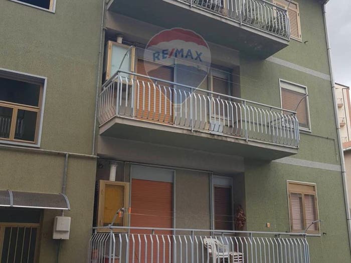 Appartamento con 5 locali in vendita in Via Sant'Elia, Centro, Nicosia