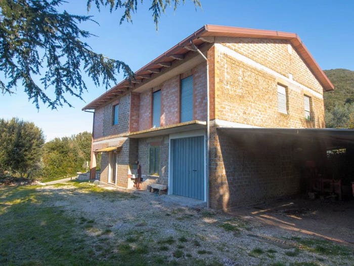 Casa con 5 locali in vendita in Località Cocciano, Guardea