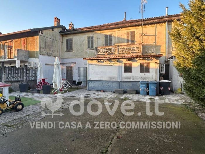 Casa quadrilocale in vendita in Via Roma, Borgolavezzaro