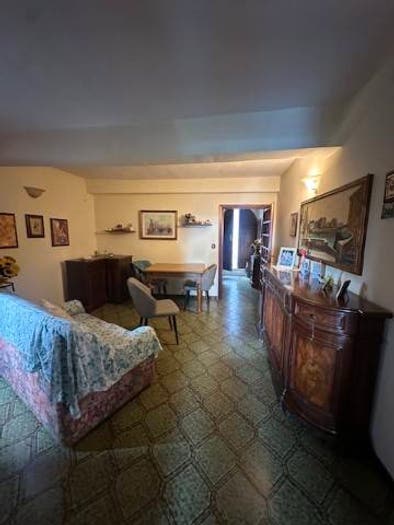 Appartamento con 5 locali in vendita in Corso Giuseppe Garibaldi, Centro, Alatri