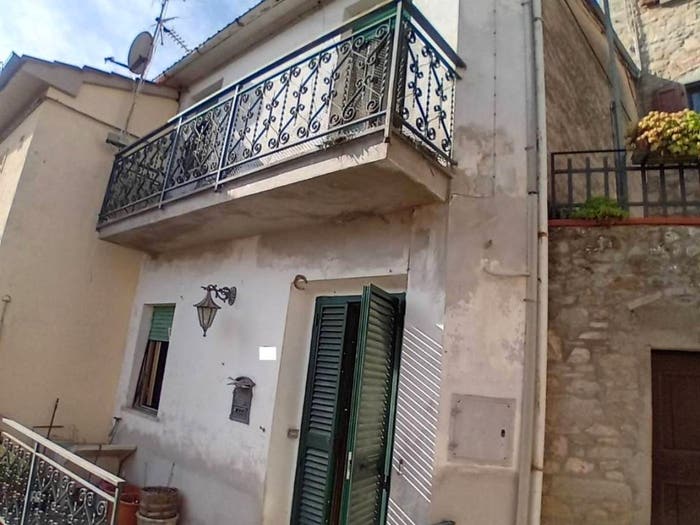 Casa quadrilocale in vendita in Momigno, Marliana