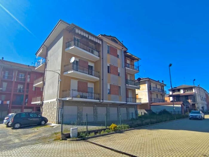 Appartamento con 5 locali in vendita in Madonna Della Neve, Clavesana