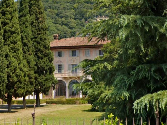 Casa con 6 locali in vendita in Viale della Bornata, Panoramica, Brescia