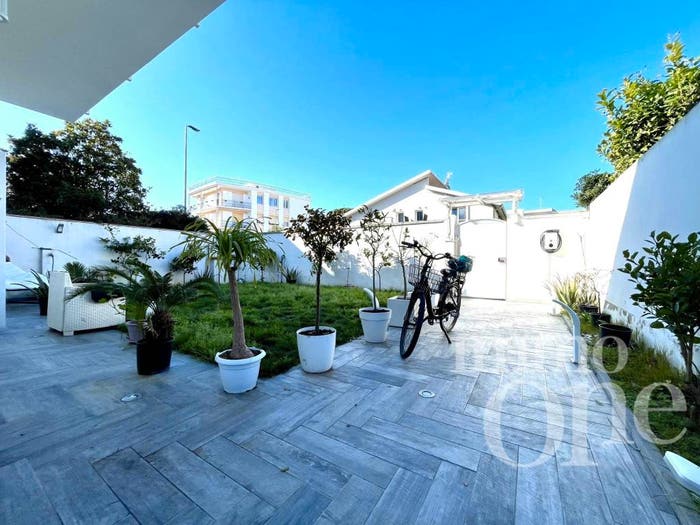 Casa con 6 locali in vendita in Via Silvio Bicchi, Ardenza, Livorno