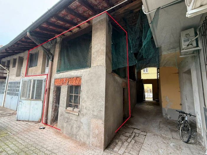 Casa bilocale in vendita in Piazza Lombardia, Centro, Busto Garolfo