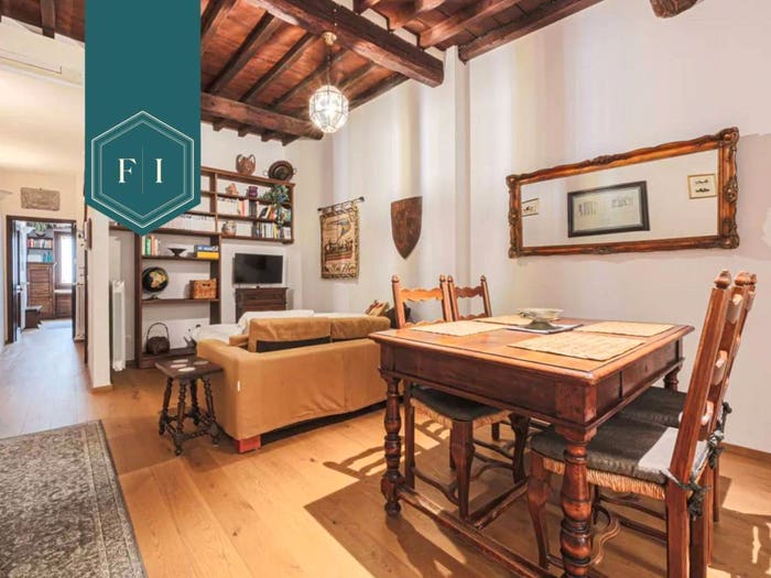 Appartamento trilocale in vendita in Via di S Niccolò, San Niccolò, Firenze