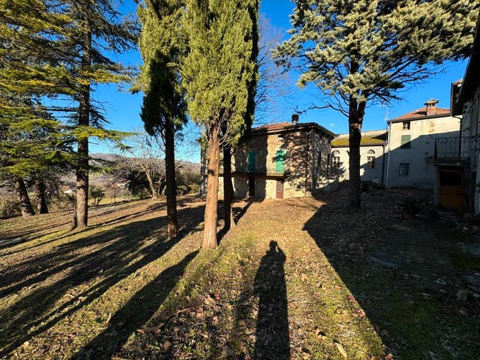 Casa con 6 locali in vendita in Piazza Aprile, Rustigazzo, Lugagnano Val d'Arda