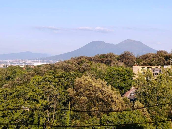 Appartamento trilocale in vendita in Via Miano, Piscinola, Napoli