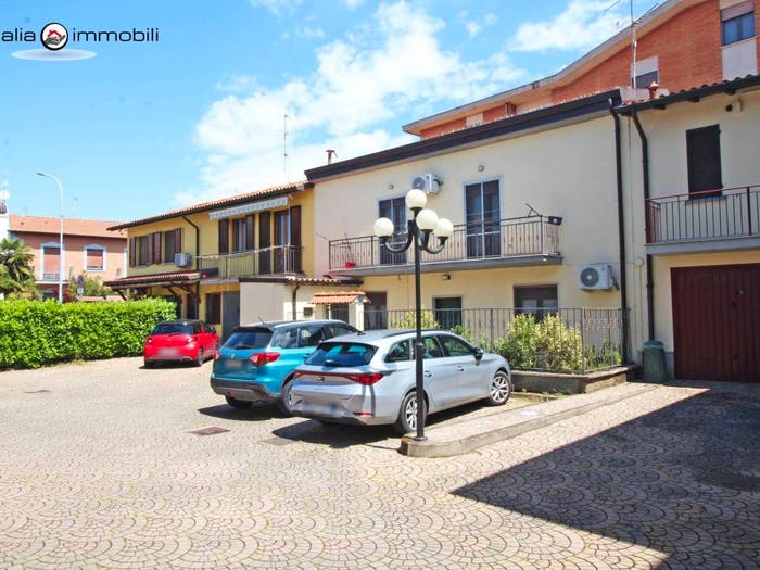 Casa trilocale in vendita in Via Antonio Gramsci, Centro, Lacchiarella