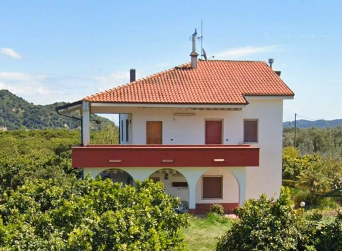 Casa con 6 locali in vendita in Località Baronessa, Belvedere di Spinello