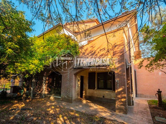 Casa quadrilocale in vendita in Via dei Campi, Castelfranco Emilia