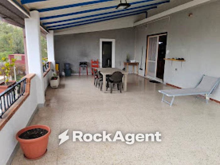 Casa con 5 locali in vendita in Via Pitagora, Caulonia