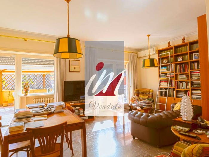 Appartamento con 5 locali in vendita in Largo Sant'Eufrasia Pelletier, Colli Portuensi Casaletto, Roma
