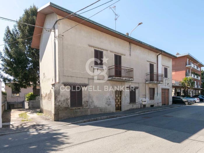 Appartamento trilocale in vendita in VIA DANTE, Fagnano Olona