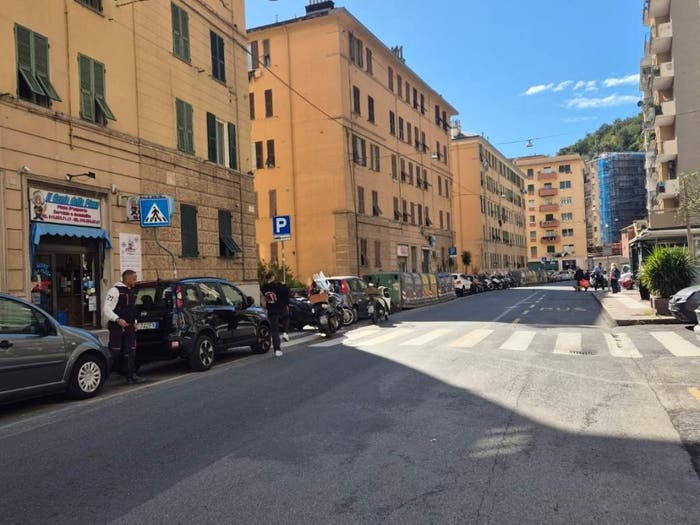 Appartamento trilocale in vendita in Via Piacenza, Molassana, Genova