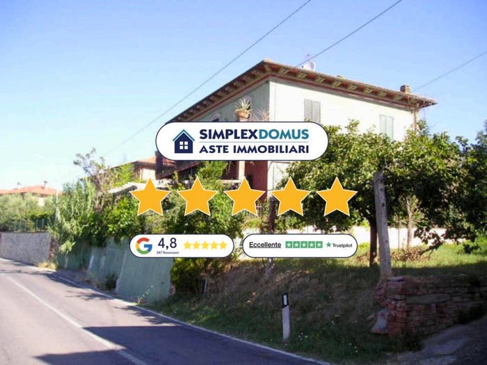 Casa con 6 locali in vendita in via Senese, Acquaviva, Montepulciano