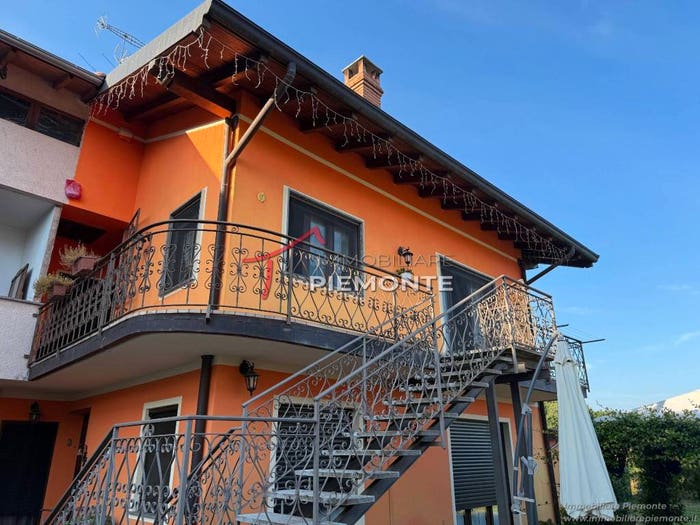 Appartamento quadrilocale in vendita in Via Angelo Valazza, Baraggia, Boca