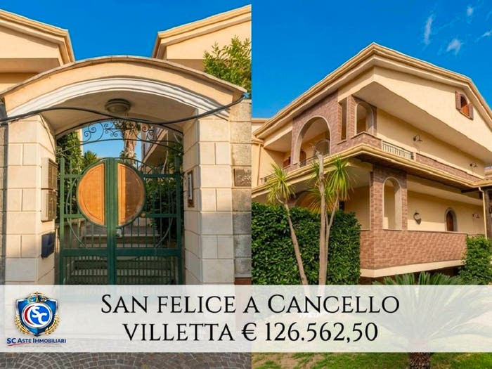 Casa quadrilocale in vendita in Via Ferrovia, Centro, San Felice a Cancello