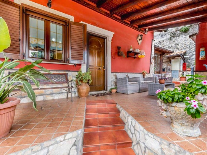 Casa con 5 locali in vendita in Via del Colle, Maenza
