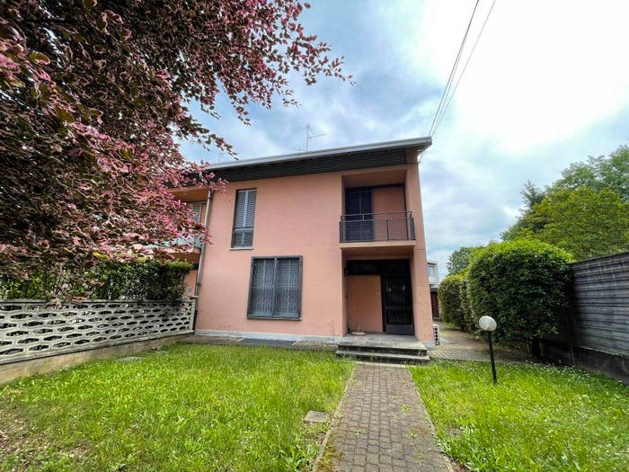 Casa con 5 locali in vendita in Via Nazario Sauro, Castellanza