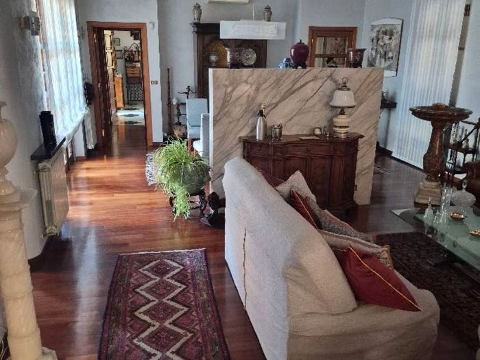 Casa con 6 locali in vendita in Santhià