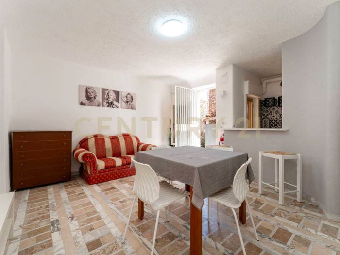 Appartamento bilocale in vendita in Via G M Frontini, Aci Trezza, Aci Castello
