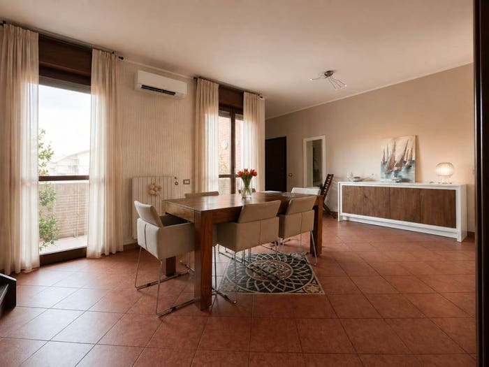 Appartamento con 5 locali in vendita in Via Montrasi, Centro, Bollate