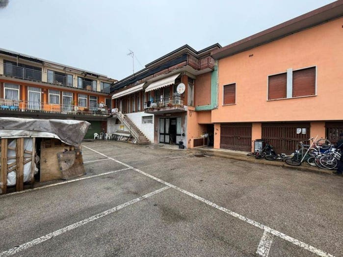 Appartamento quadrilocale in vendita in Via Giuseppe Mazzini, Centro, Fossalta di Piave