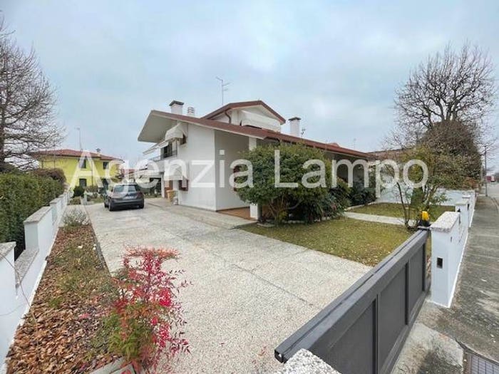 Casa con 5 locali in vendita in Via Nicolò Paganini, Villanova Santa Margherita, Fossalta di Portogruaro