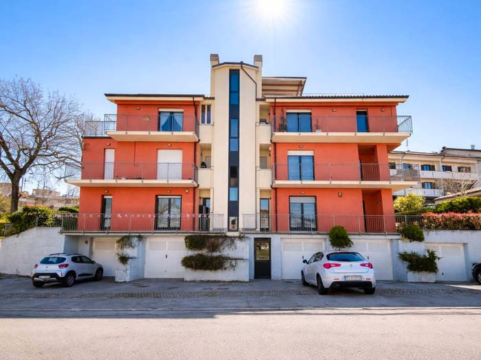Appartamento quadrilocale in vendita in Via Luigi Fagioli, Centro, Fabriano