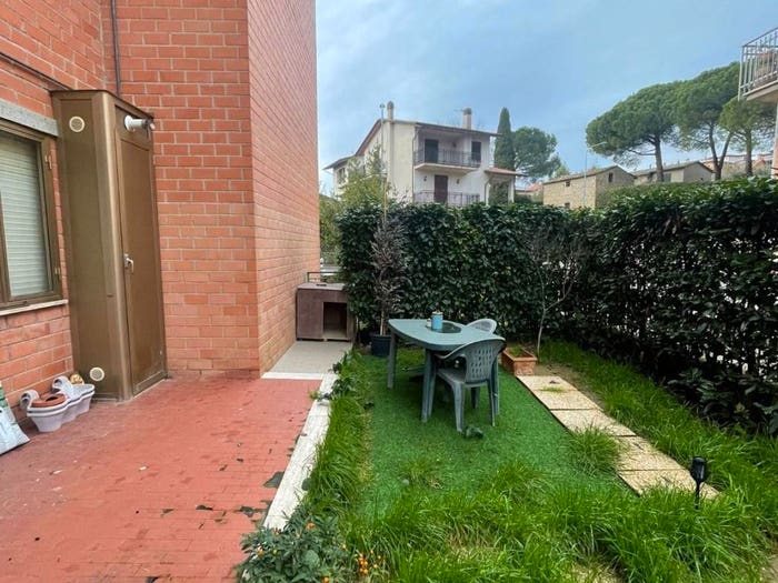 Appartamento quadrilocale in vendita in Via Mario Lucertini, Centro, Passignano sul Trasimeno