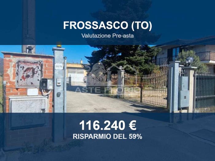 Casa con 6 locali in vendita in Via Pinerolo, Centro, Frossasco