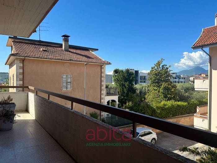 Appartamento con 5 locali in vendita in Via Roma, Piattoni Villa Sant'Antonio, Castel di Lama