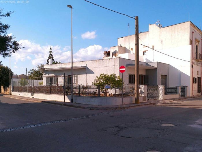 Casa con 6 locali in vendita in Via Amerigo Vespucci, PresicceAcquarica