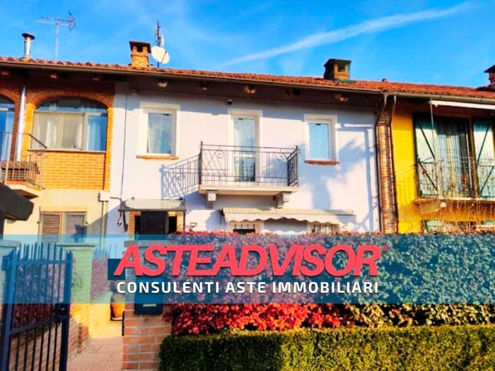 Casa con 5 locali in vendita in Via Fontana, Capriglio
