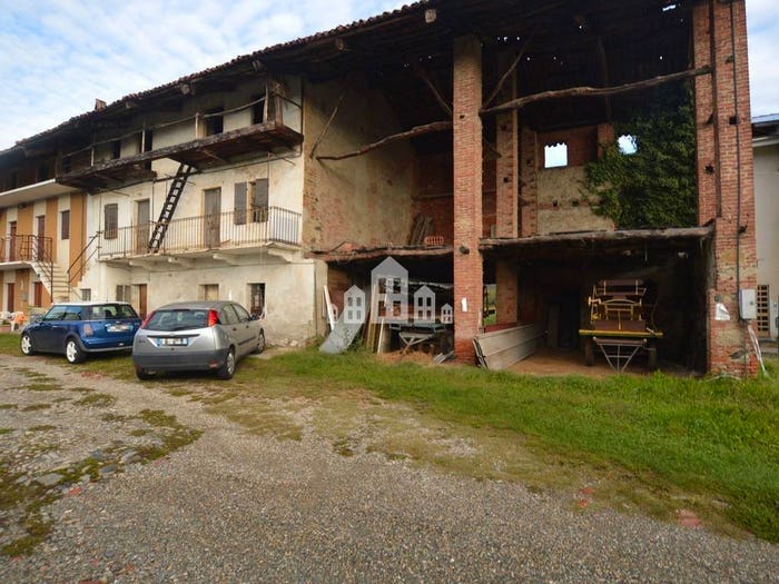 Casa con 5 locali in vendita in Borgata Scarione, Pavone Canavese
