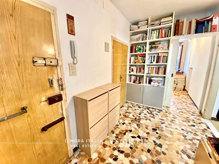 Appartamento con 5 locali in vendita in Calle del Tagiapiera, Santi Apostoli San Canciano, Venezia