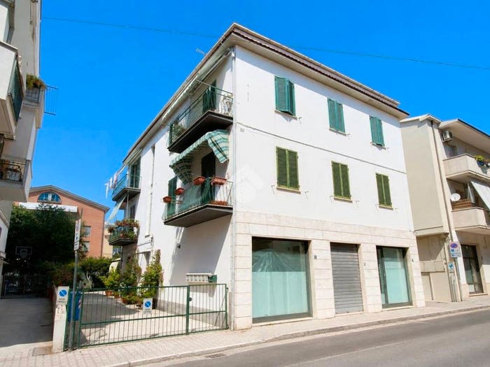 Appartamento trilocale in vendita in Via Gorizia, Centro, Giulianova
