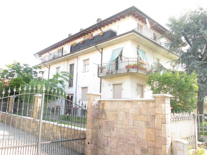 Appartamento quadrilocale in vendita in Via Tito Speri No Number, Castelcovati